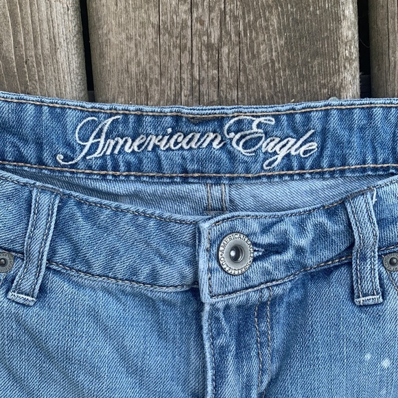 American Eagle Distressed Jean shorts - Picture 3 of 8